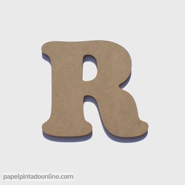 Letra R de madera decorativa pequeña