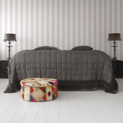 papel de parede riscas cinza e branco sujo 2