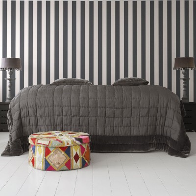 Paper pintat ratlles negre i blanc trencat 2