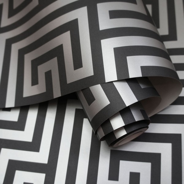 papel de parede moderno, fundo preto de linhas geométricas prateadas, padrão de labirinto, decoração elegante