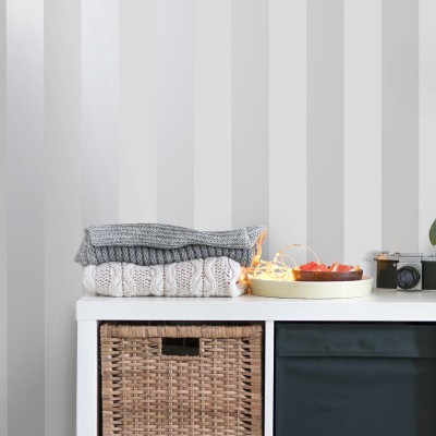 papel pintado rayas plata y gris