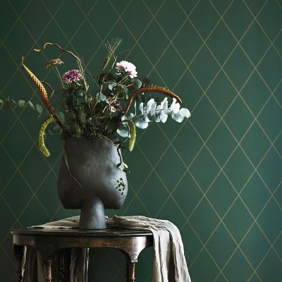 papel pintado geométrico dorado fondo verde oscuro estilo belle epoque colección Decor Maison 2