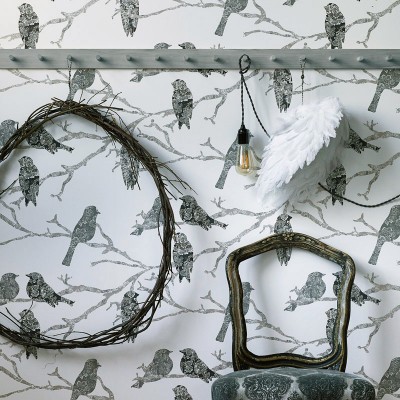 papel pintado con pájaros negro y gris en ramas dorado envejecido - beige perla