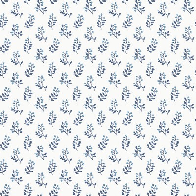 Papel pintado con hojas pequeñas color azul marino con fondo blanco roto