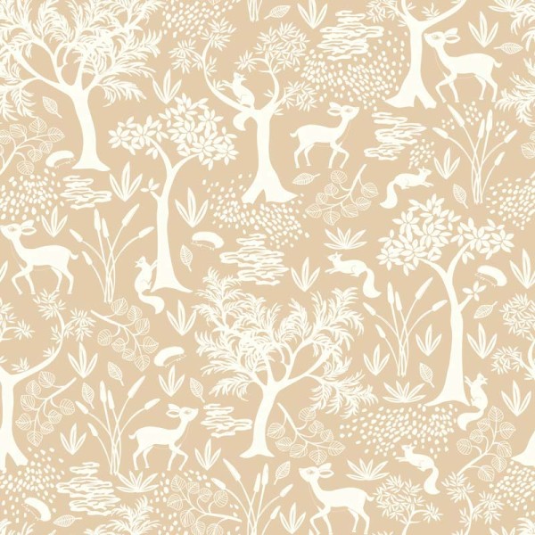 papel pintado bosque con animales rodeados de árboles de color beige camel y blanco