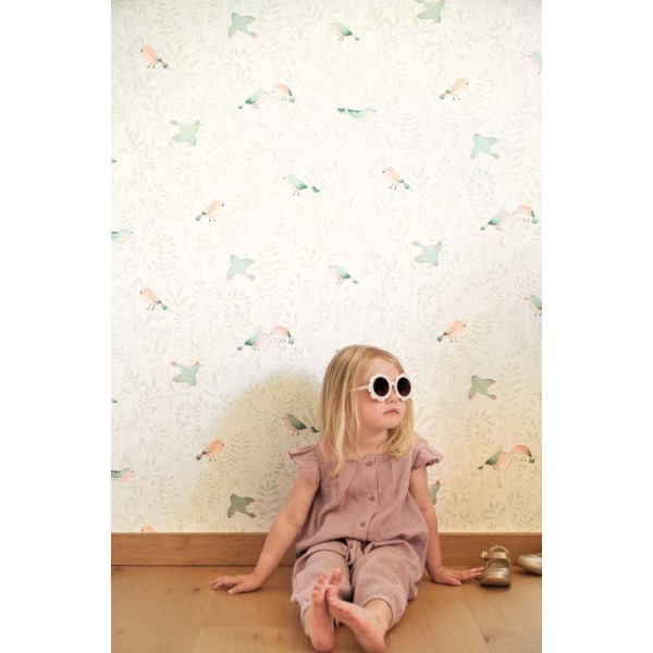 papel pintado infantil con pájaros y plantas de color gris y blanco