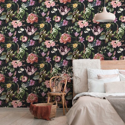 papel pintado floral con flores grandes coloridas y fondo negro