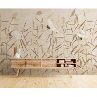 mural con grullas rodeadas de cañas de bambú color beige