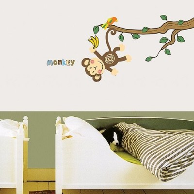 STICKER MONKEY HANGING OVER TREE DS-08219